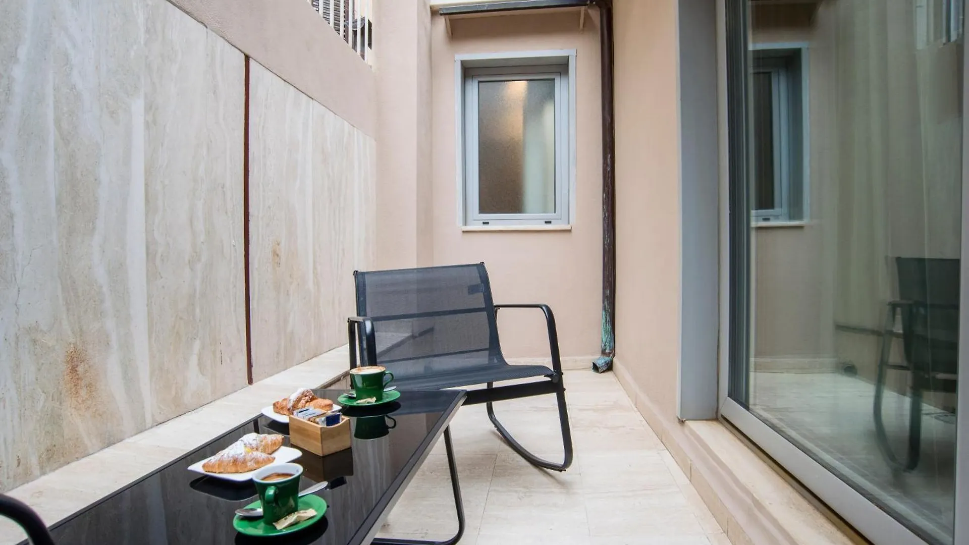 Bocca Di Leone Luxury Suite Rome Guest house