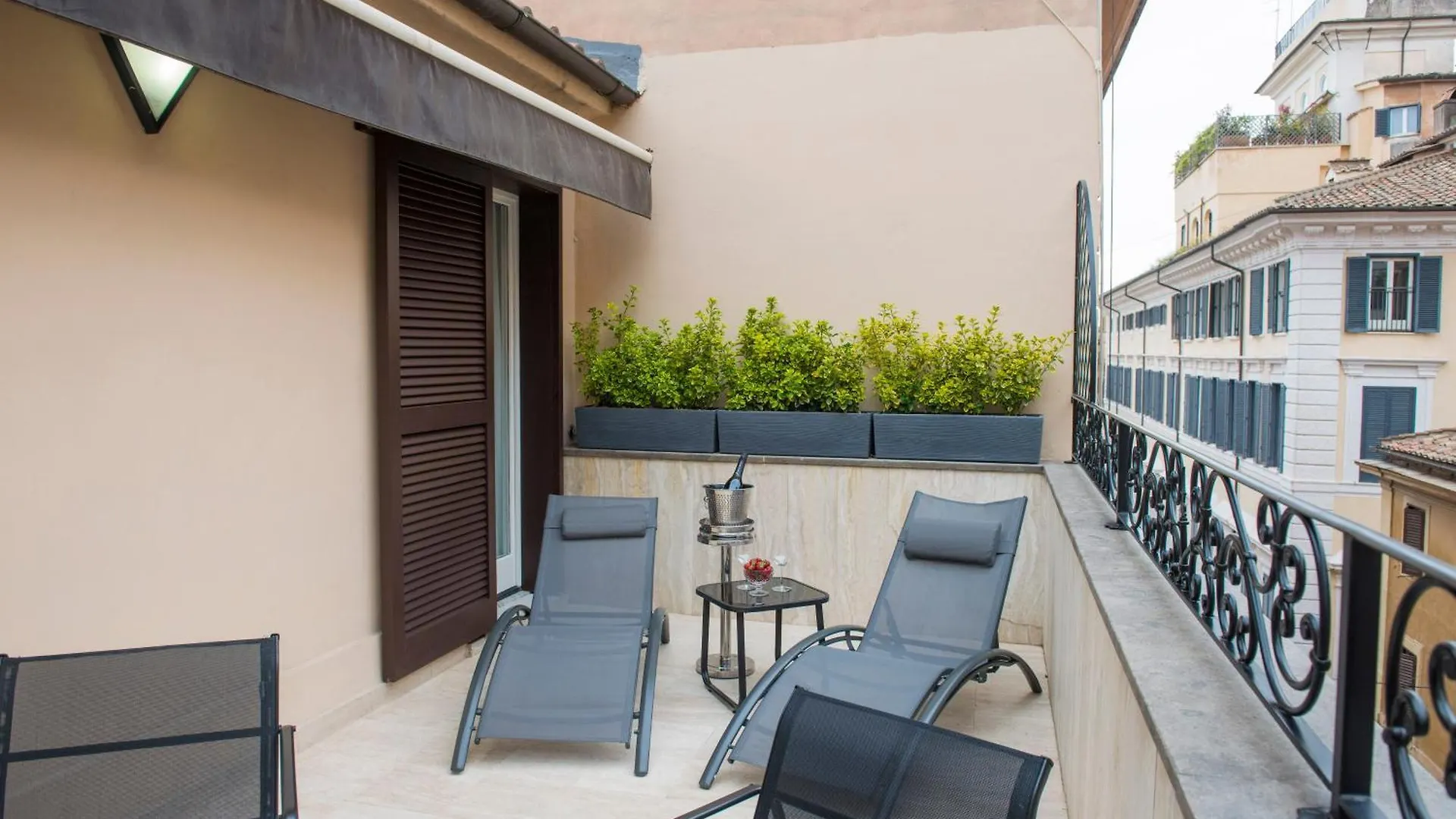 Bocca Di Leone Luxury Suite Rome Italy